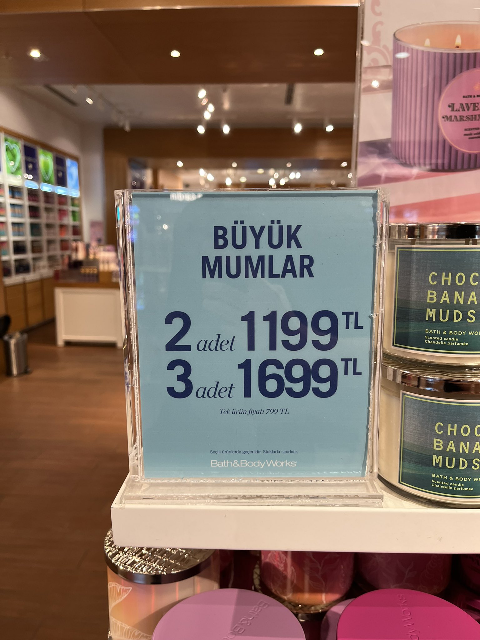 Bir mumdur iki mumdur üç mumdur